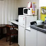 L-House