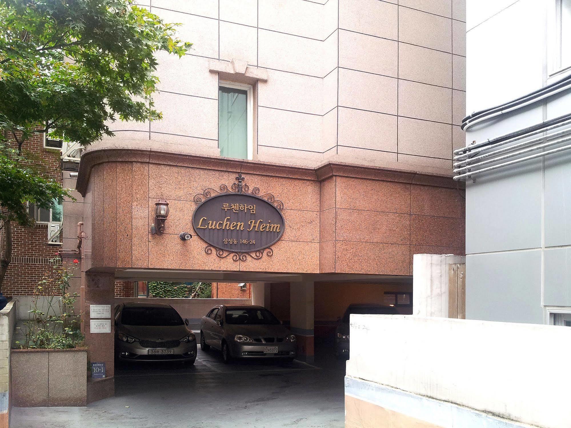 Hotel L-house *
